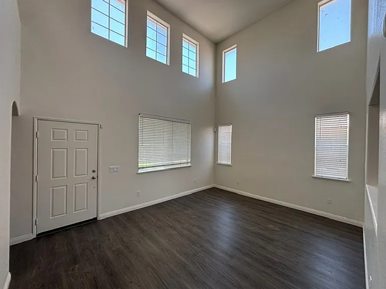 224 Fonzie Ave — Photo 4