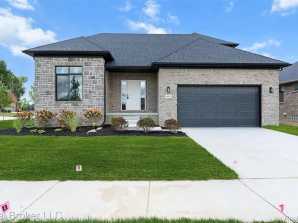 56643 Via Bellano, Macomb, MI 48042