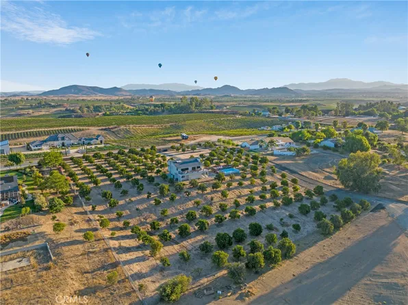 33851 Madera De Playa, Temecula, CA 92592