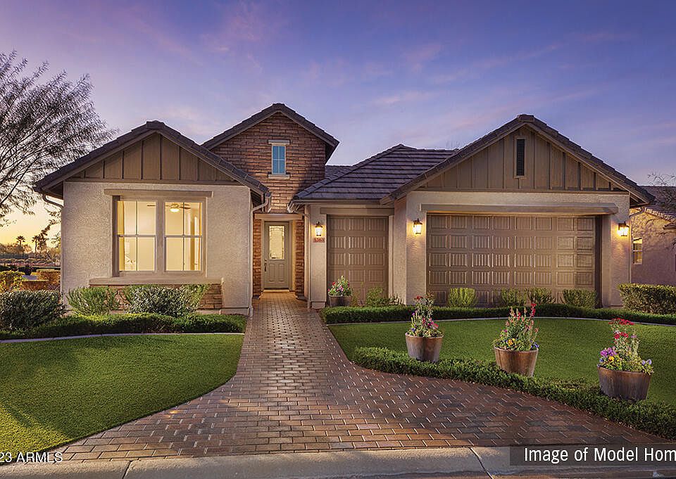 1st image of 5062 N Grand Canyon Drive