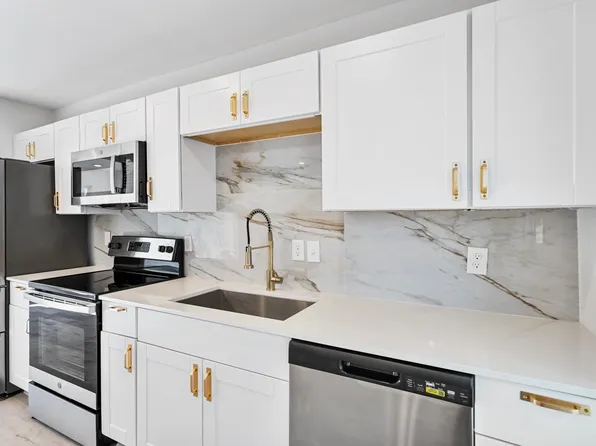 5025 San Jacinto St #304, Dallas, TX 75206
