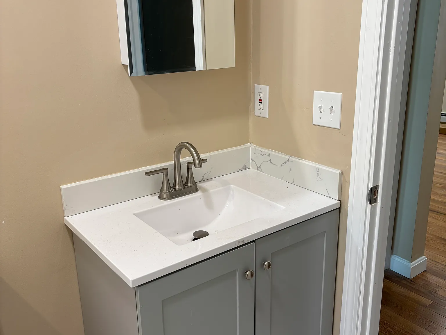 5 bed, 1500 sqft, $3,500 — Photo 4