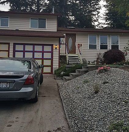 3rd image of 1227 NE Taftson St