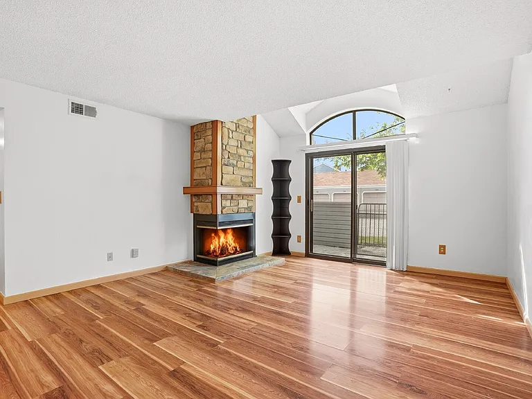931 S Zeno Way #103 — Photo 4