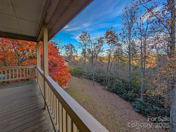 3rd image of 355 Rosewood Ln
