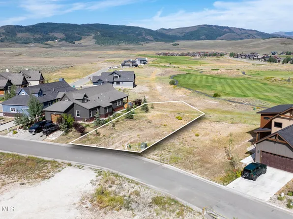 200 Buckhorn Circle, Granby, CO 80446