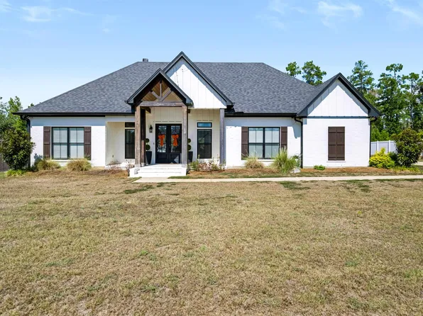 401 Pelican Grove Dr, Calhoun, LA 71225