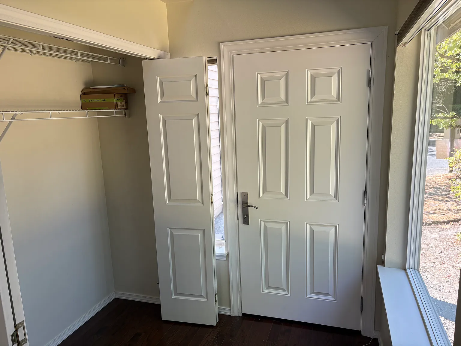 2 bed, 2.5 bath, 1322 sqft, $3,700 — Photo 4