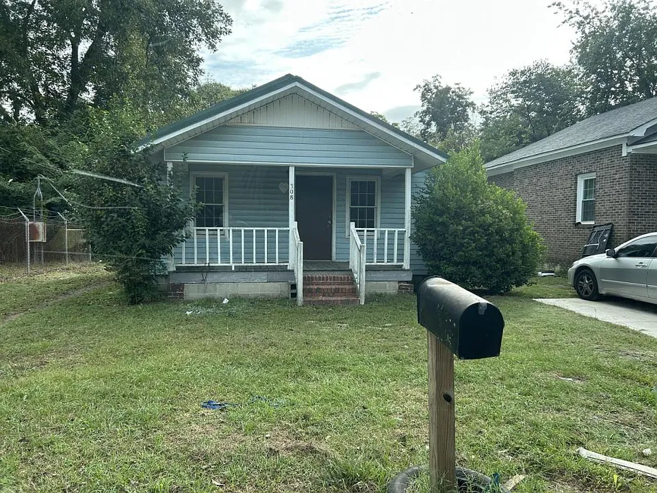 308 Chase St