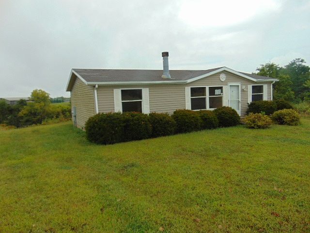 1st image of 90 Roberts Ln