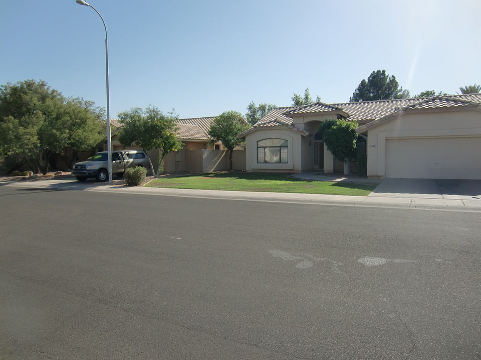 1st image of 1366 N Tercera Ave