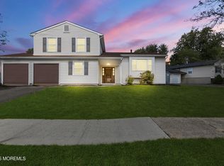 11 Nantucket Ct, Howell, NJ 07731