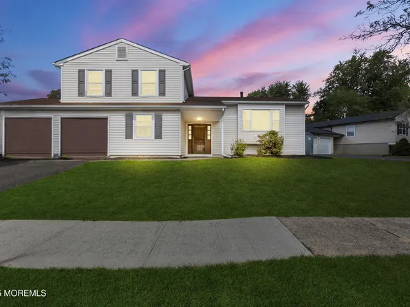 11 Nantucket Court, Howell, NJ 07731