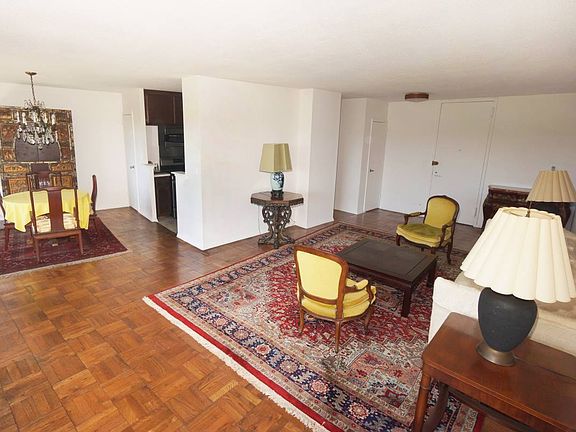 4th image of 4465 Douglas Ave APT 7K