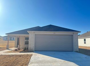 22 Curly Leaf Ln, Conway, AR 72032