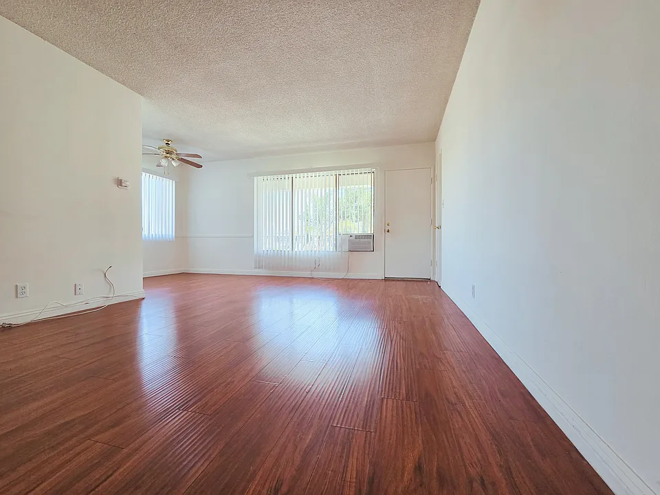 830 Crenshaw Blvd #6