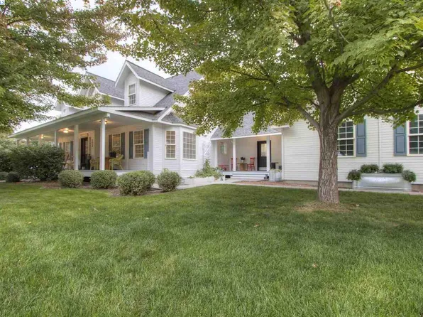 3900 Grand Teton Ct, West Richland, WA 99353