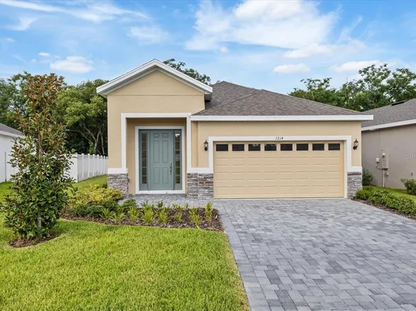 1214 Atlantic Ave, Fruitland Park, FL 34731