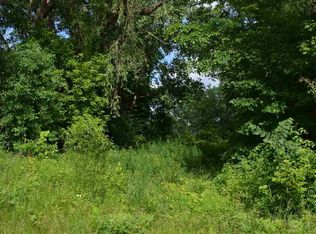 W Lincoln Rd, Alma, MI 48801