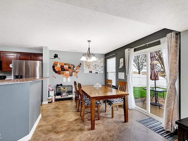 15472 Old Pond Cir — Photo 10