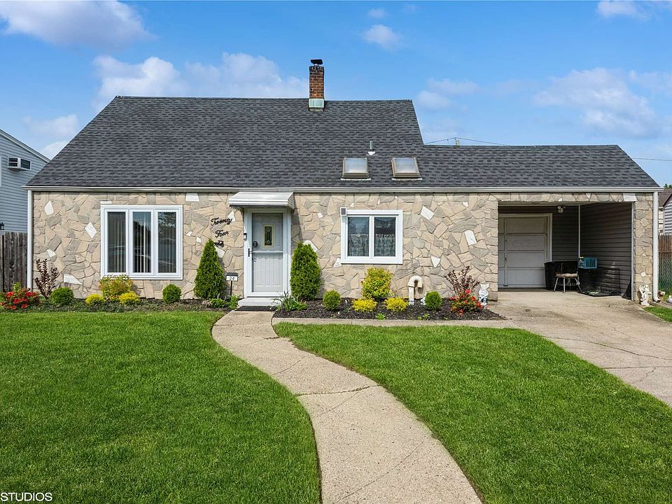24 Harvest Lane, Levittown, NY 11756 Zillow