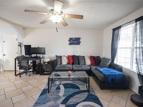 3rd image of 232 Woodbridge Rd