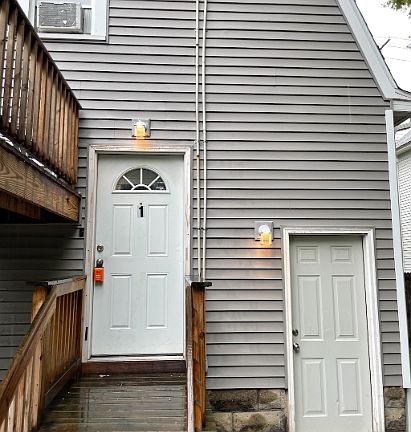 2nd image of 1325 S Burdick St APT 1