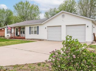 301 N Belle Ave, Belle, MO 65013