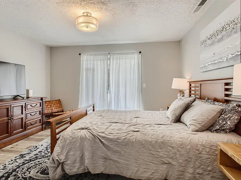 10575 NW Cornell Rd — Photo 18