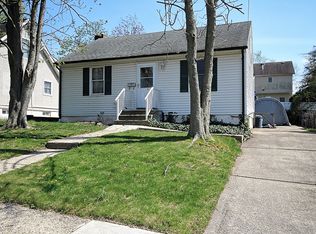 138 Fairfield St, Staten Island, NY 10308