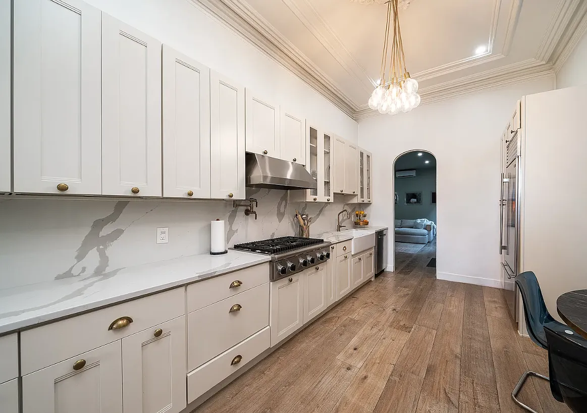 3 bed, 1.5 bath, $4,900 — Photo 4