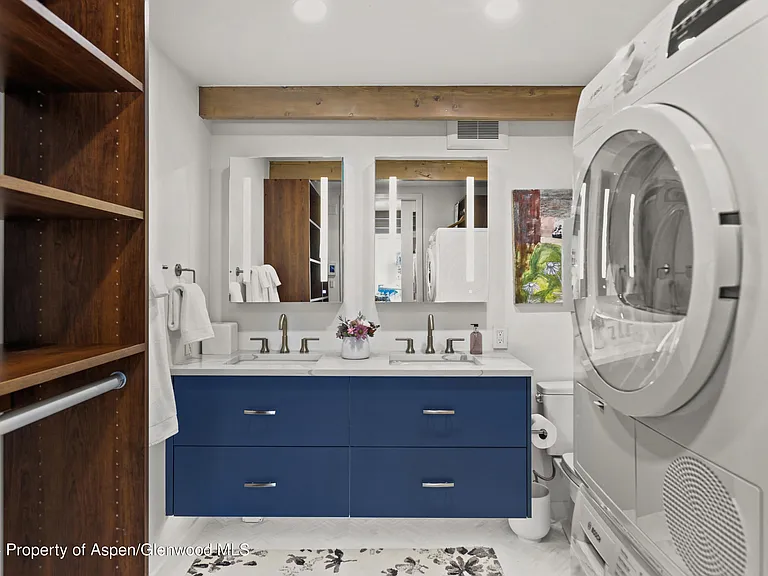 901 E Hyman Ave #5 — Photo 6