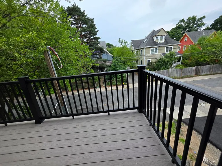 15 Holton St #1A — Photo 12