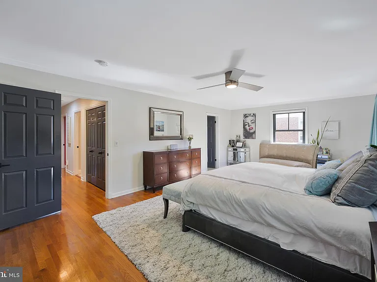 4732 Massachusetts Ave NW — Photo 20