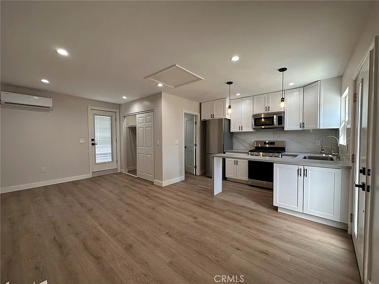 4125 Cutler Ave #A — Photo 7