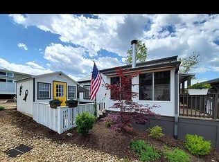 99 Highland Hill Ln, Flat Rock, NC 28731