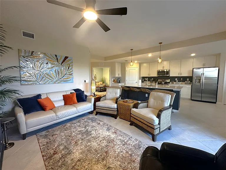 14221 Heritage Landing Blvd #2014 — Photo 12