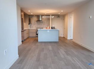 1526 Finlay St #704, White Rock, BC