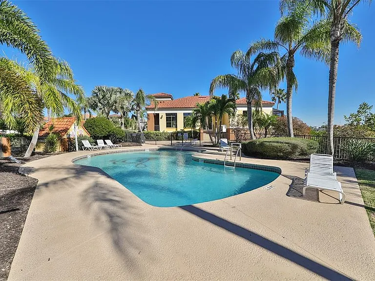 929 Symphony Isles Blvd — Photo 56