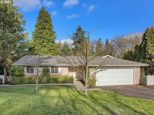 12437 SE Alchar Dr, Milwaukie, OR 97222