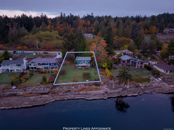 2560 Pylades Dr, Nanaimo, BC V9G 1E5