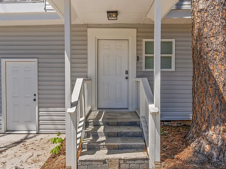 Rodie Ave — Photo 3