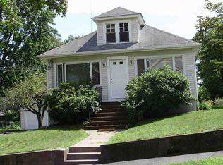 11 Pennsylvania Ave, Newton Upper Falls, MA 02464