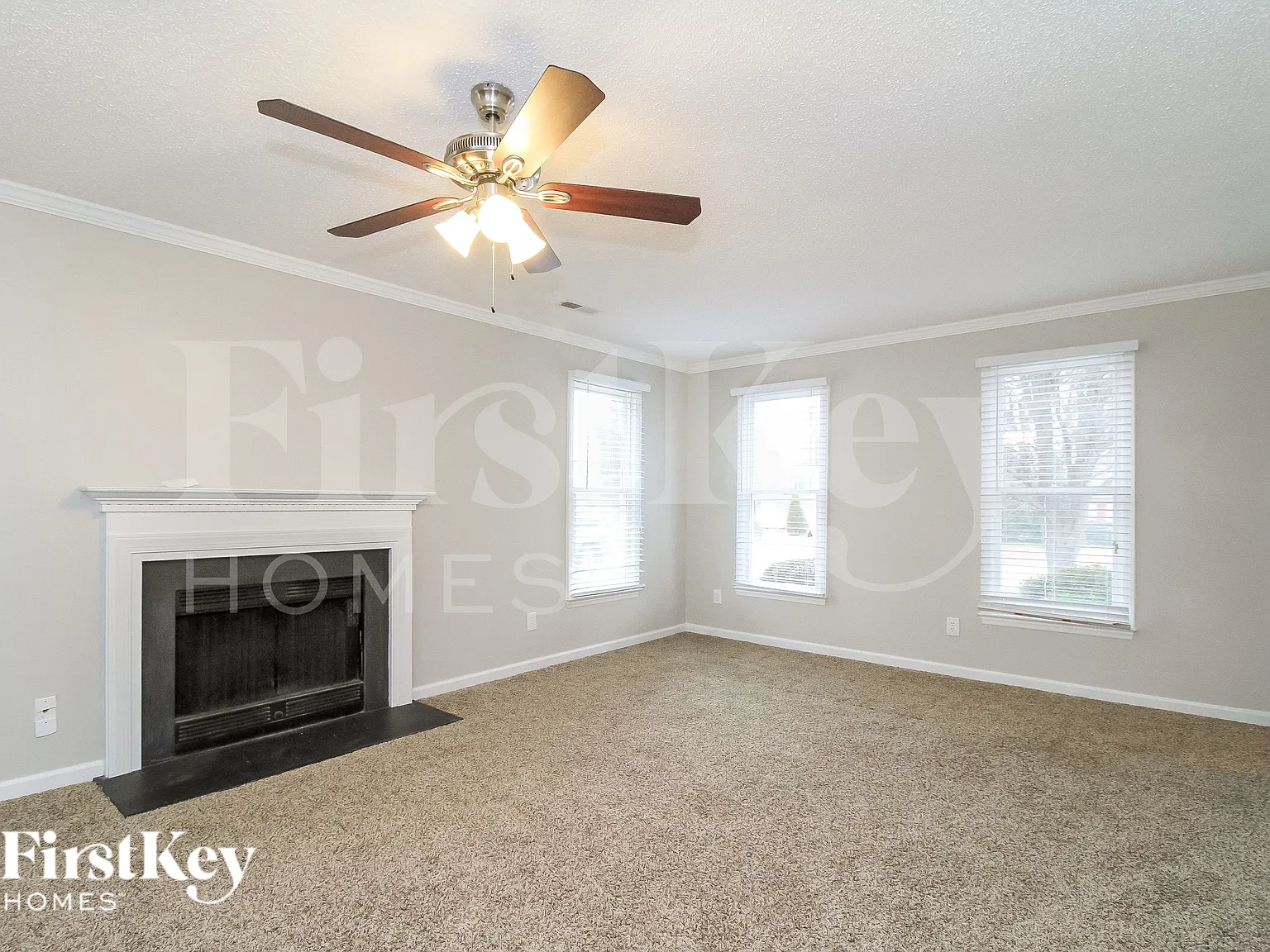 3 bed, 2.5 bath, 1752 sqft, $2,020 — Photo 3