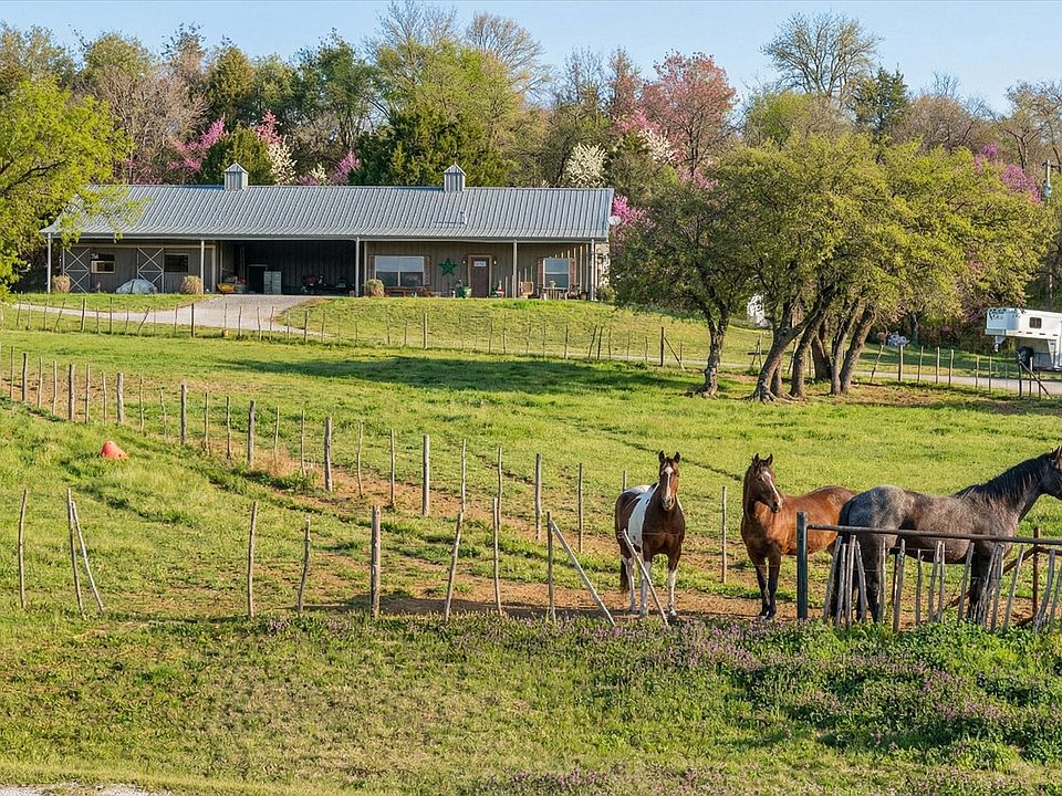 1st image of 920 Horsemans Dr