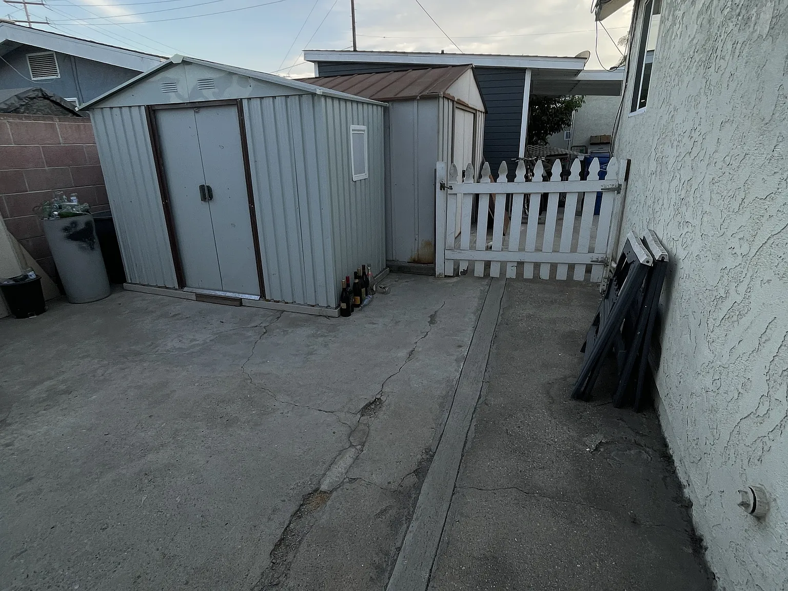 2 bed, $2,400 — Photo 3