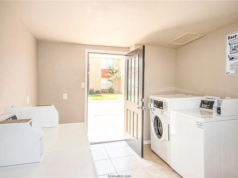 3800 E 29th St #19 — Photo 20