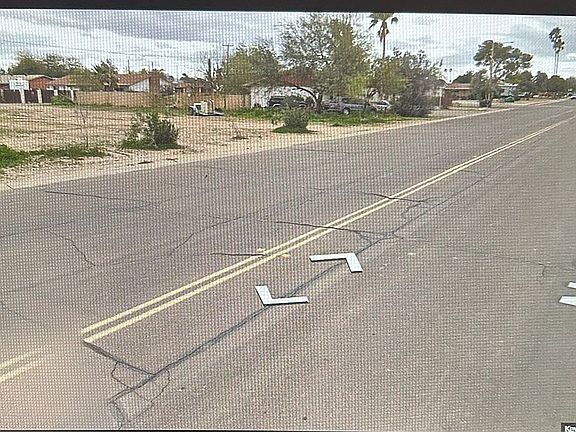 4th image of 505 N Santa Cruz Ave