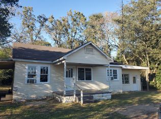 206 Savannah Ave, East Dublin, GA 31027