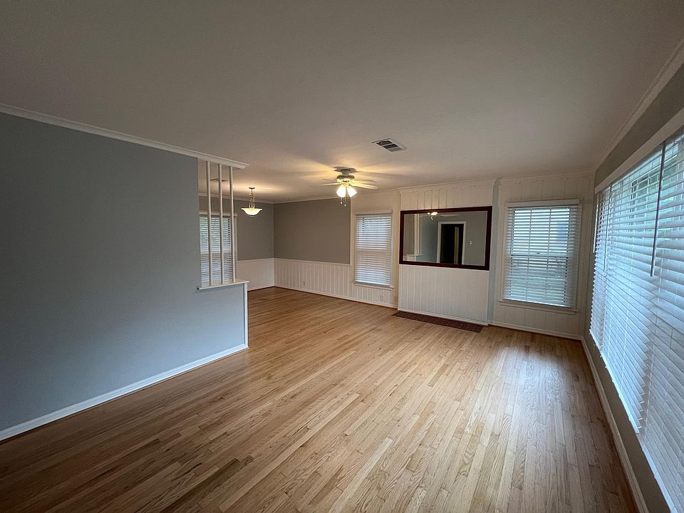 1st image of 3627 La Vern Ave